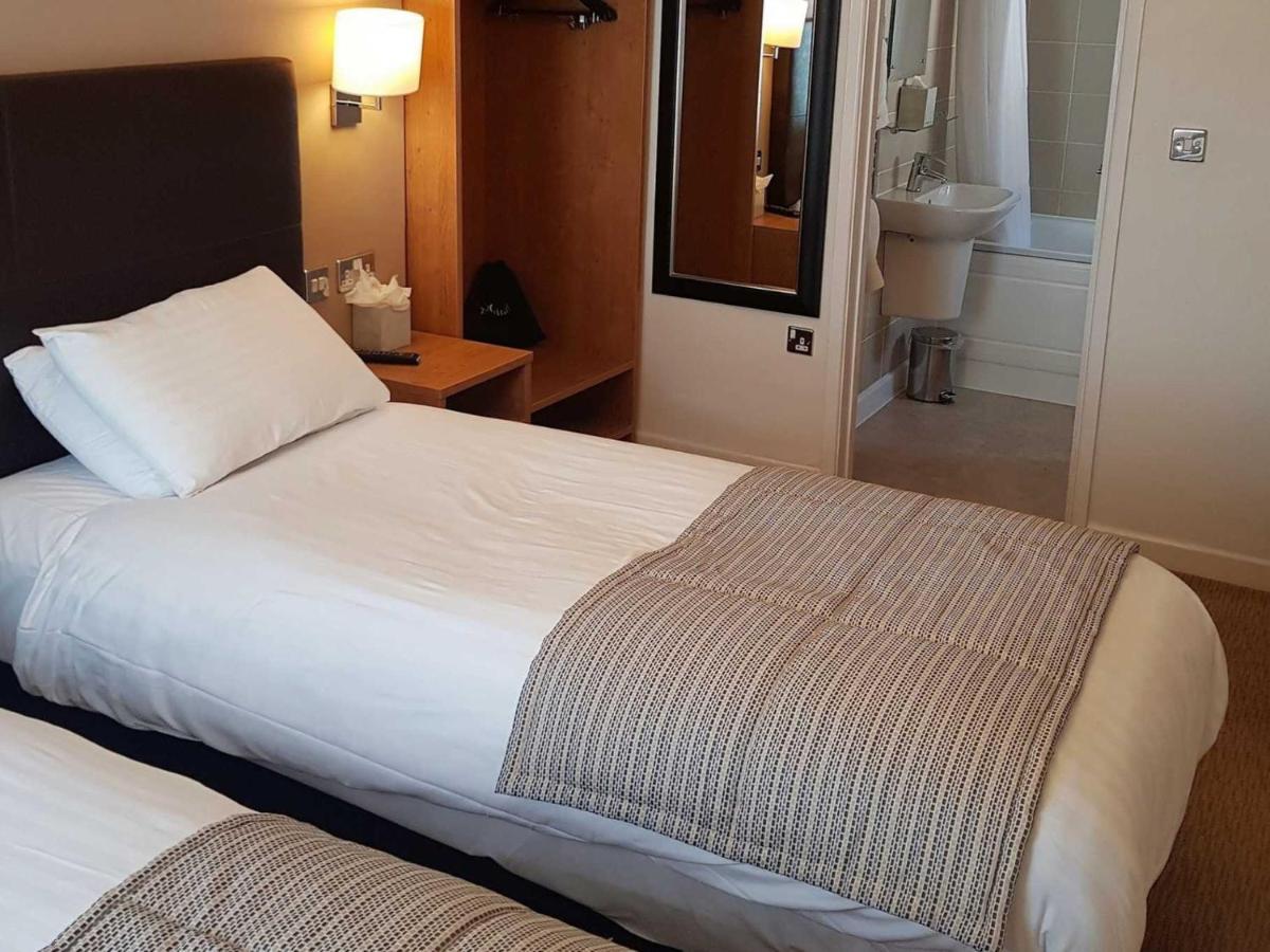 Hotel The Wellington Brecon Exterior foto