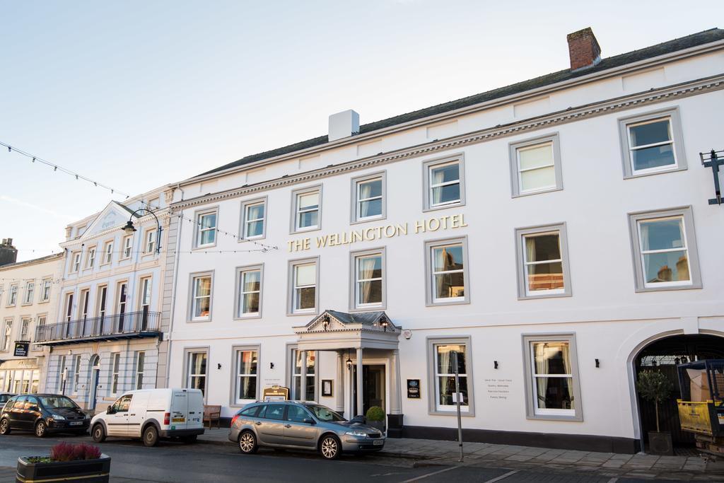 Hotel The Wellington Brecon Exterior foto
