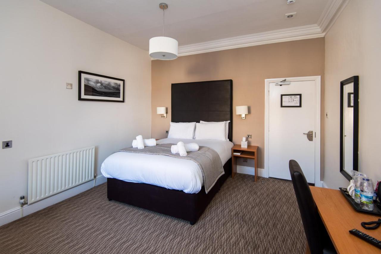 Hotel The Wellington Brecon Exterior foto
